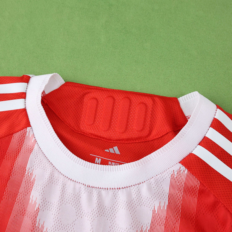 Bayern Munich Player Jersey Home 2025/26 - Long Sleeve