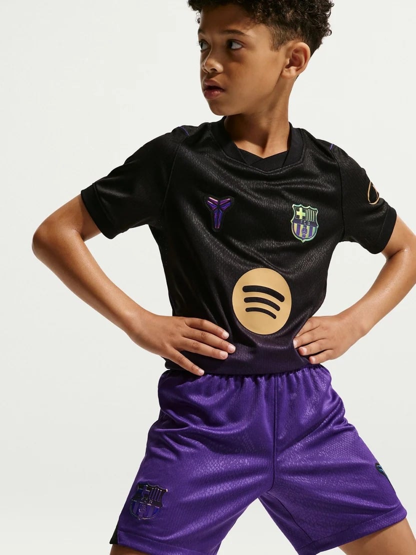 Away 26/27 Kids Kit