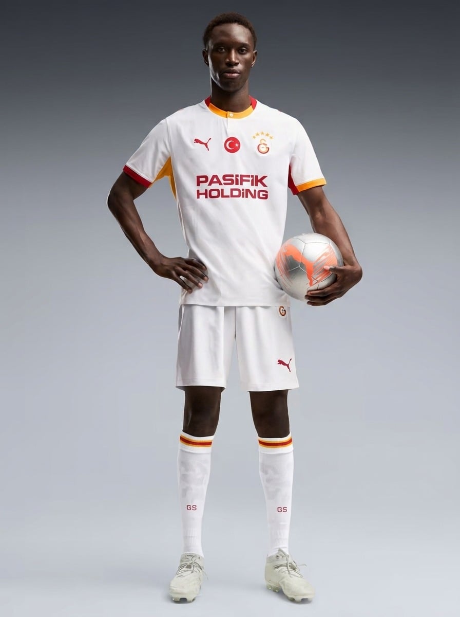 Away 26/27 Men's Player Jersey