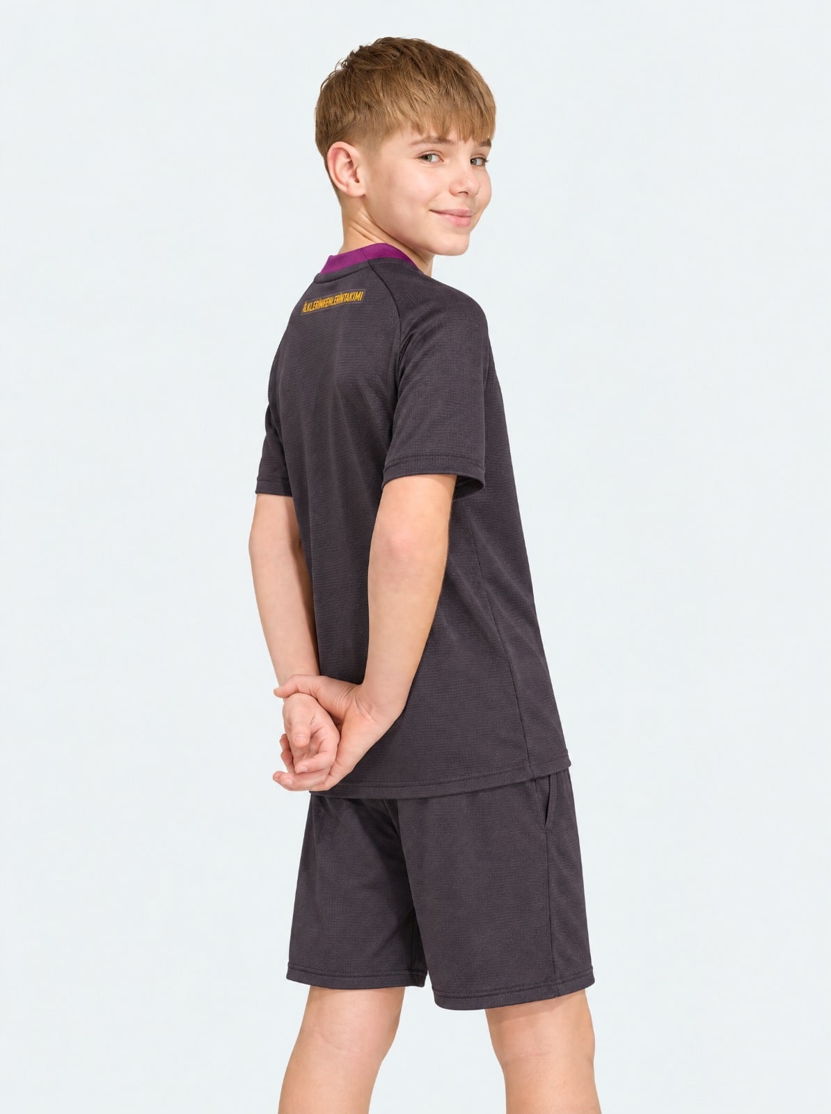 Home 26/27 Kit Kids