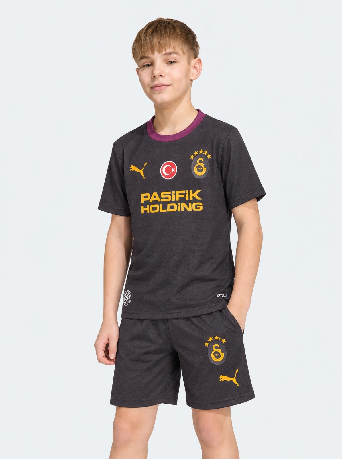 Home 26/27 Kit Kids
