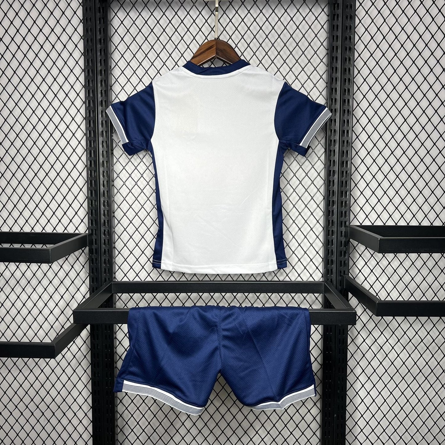 Home 24/25 Kids Kit