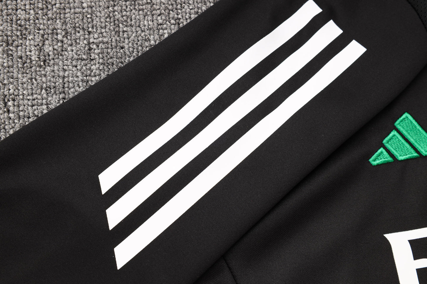 Tracksuit 24/25