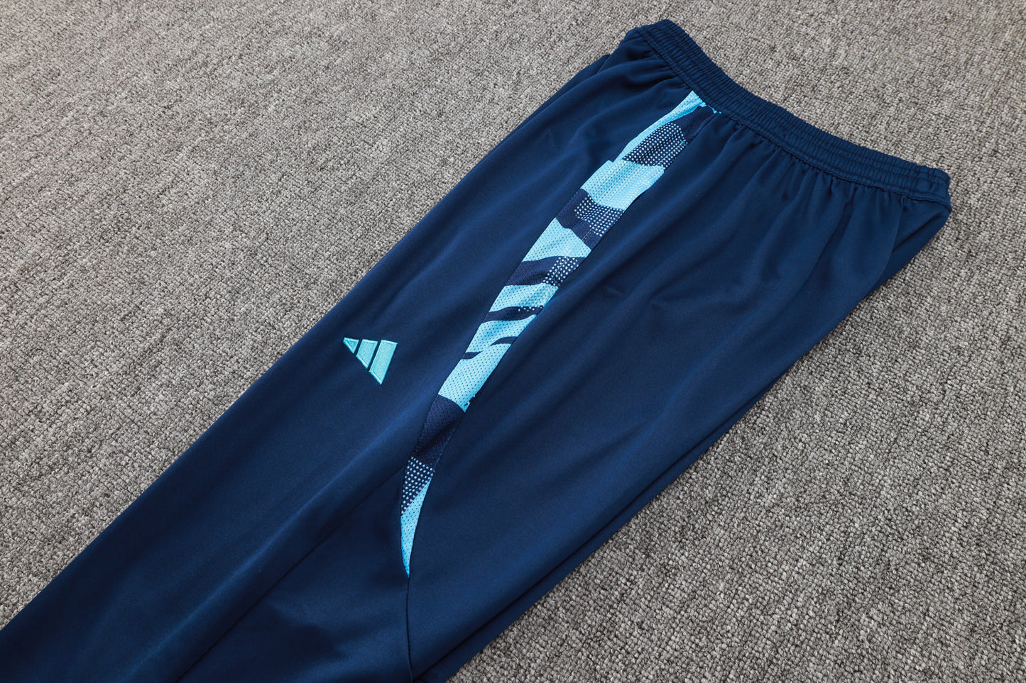 Tracksuit 24/25