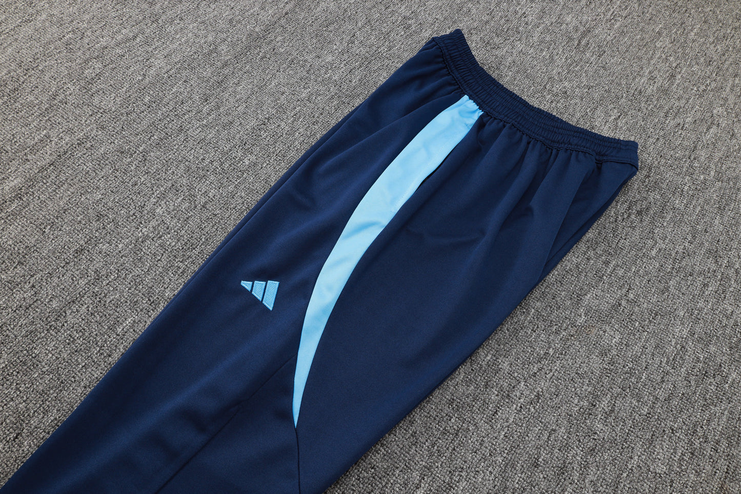 Tracksuit 24/25