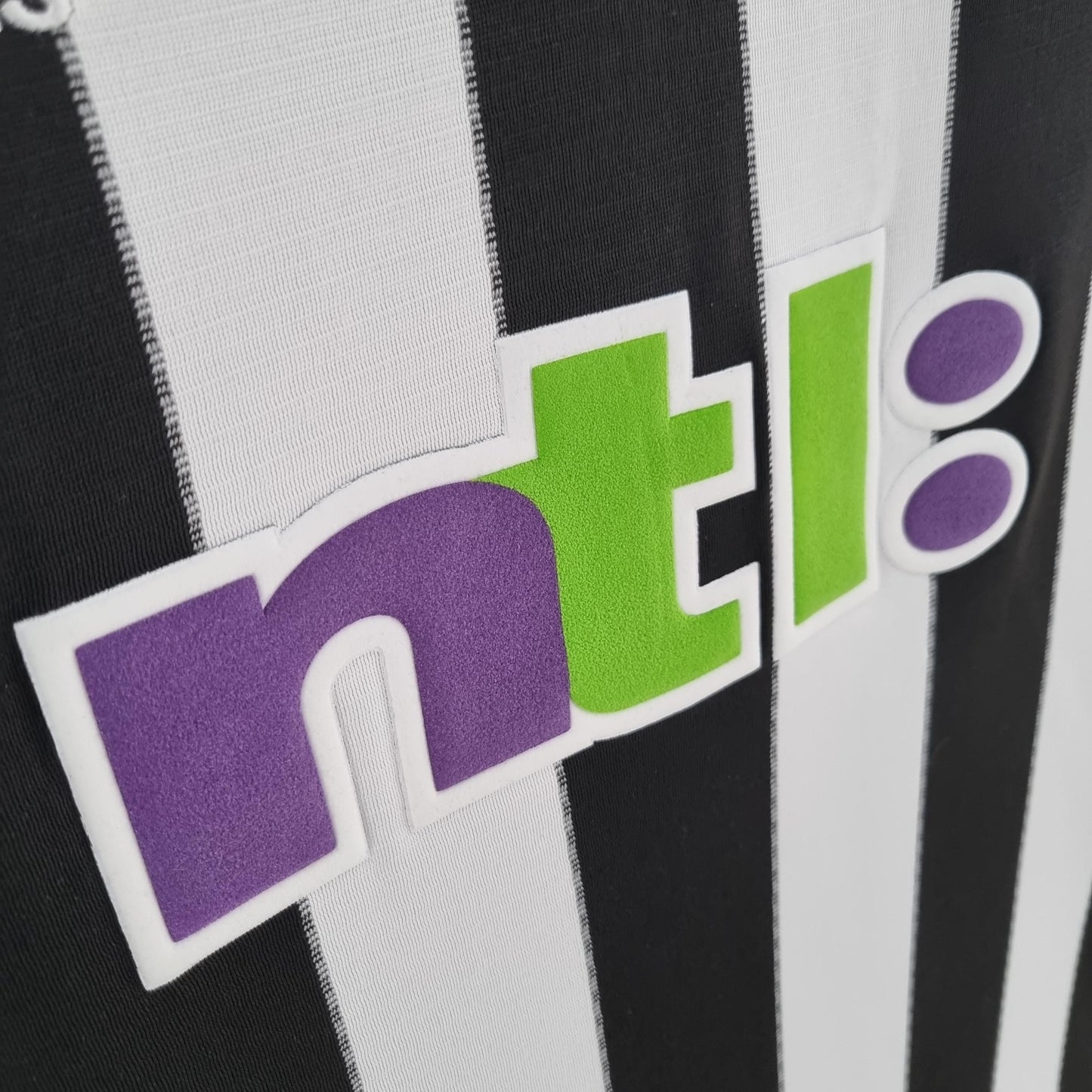 Retro Home 00/01 Men's Jersey