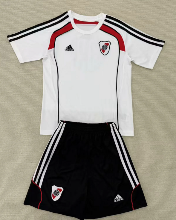 Training 25/26 Kids Kit