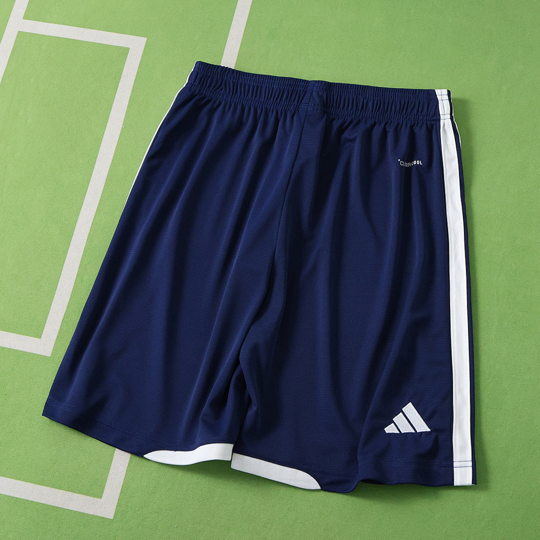 Shorts 26
