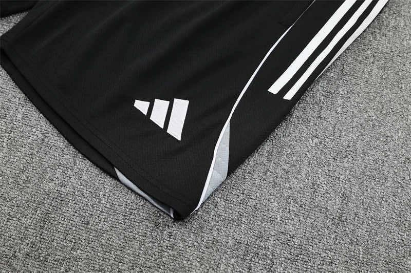 Training 25 Men's Kit