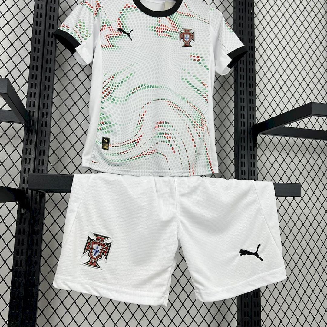 Away 25/26 Kids Kit