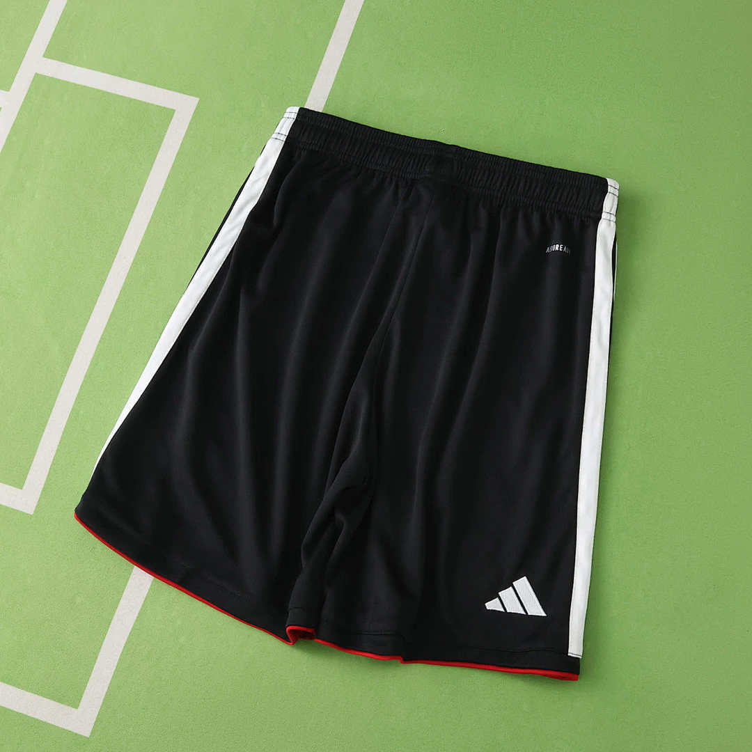 Shorts 26