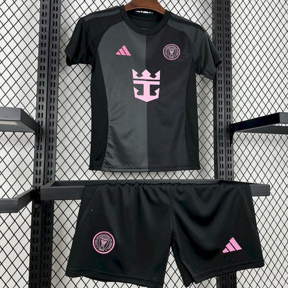 Away 25/26 Kids Kit