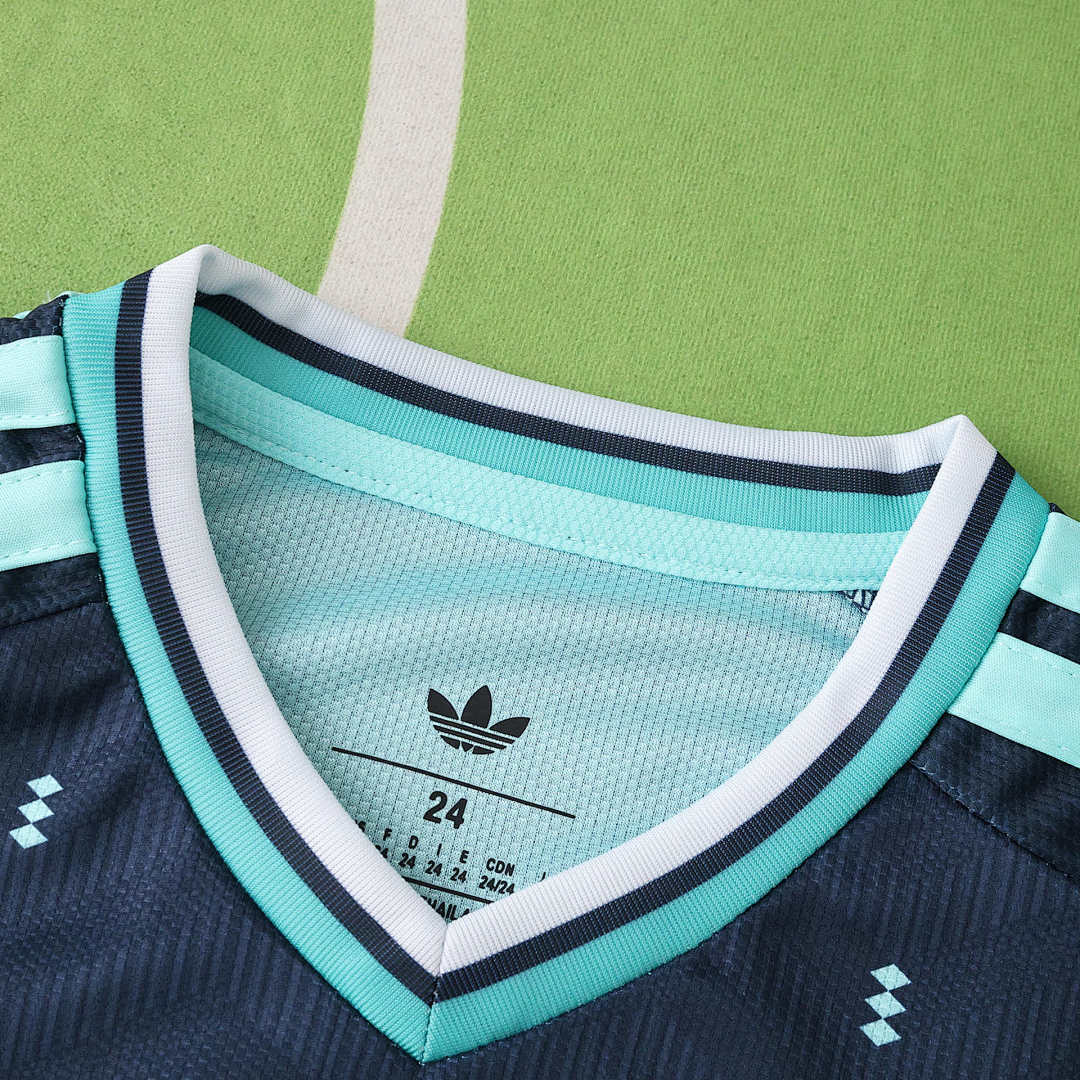 Away 26 Kids Kit