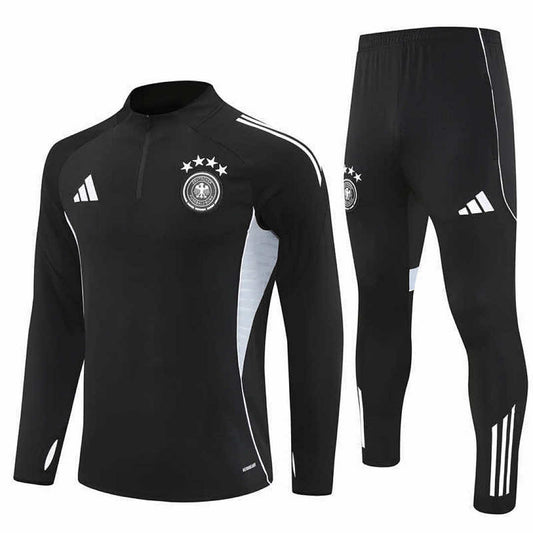 Trainingsanzug