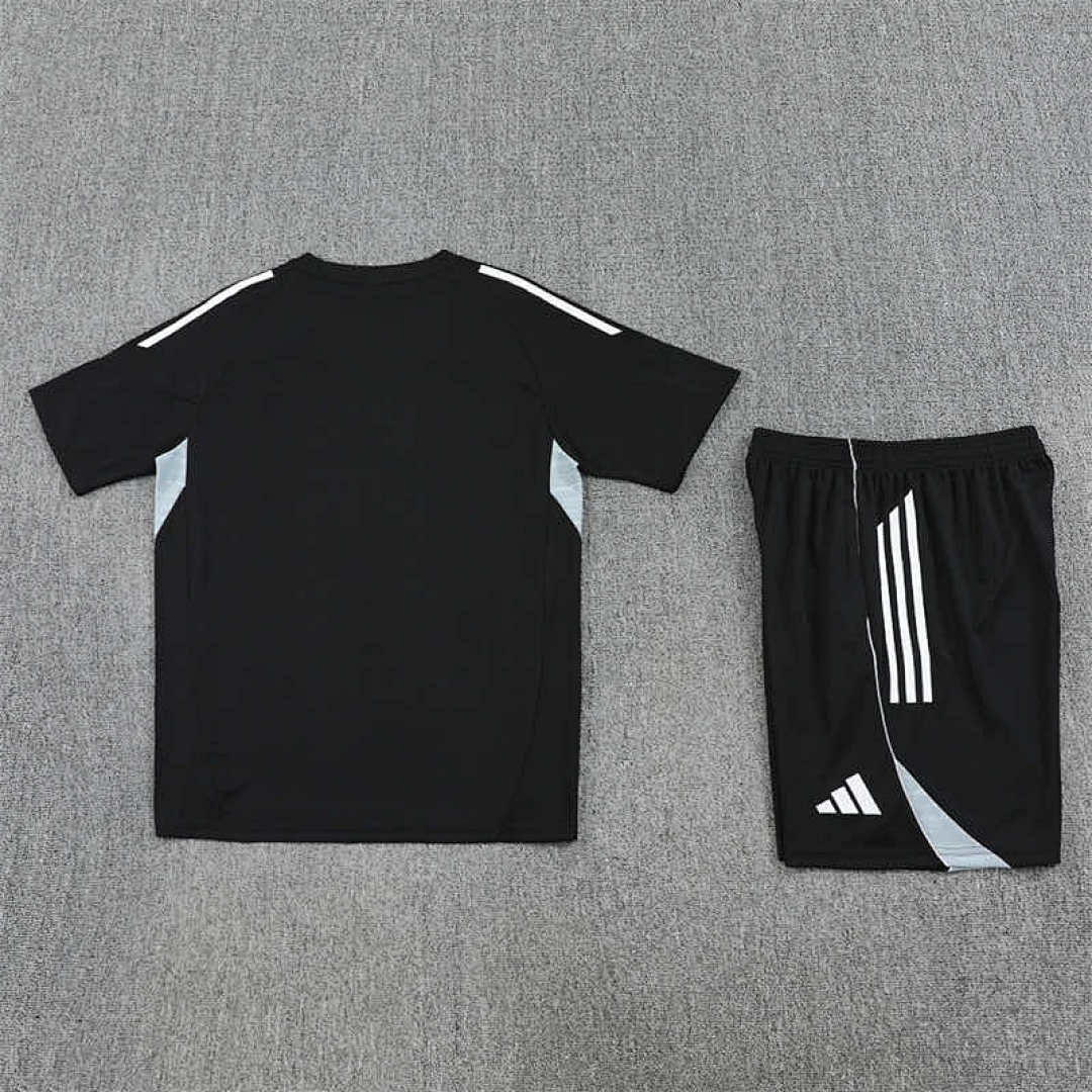 Training Men's Kit