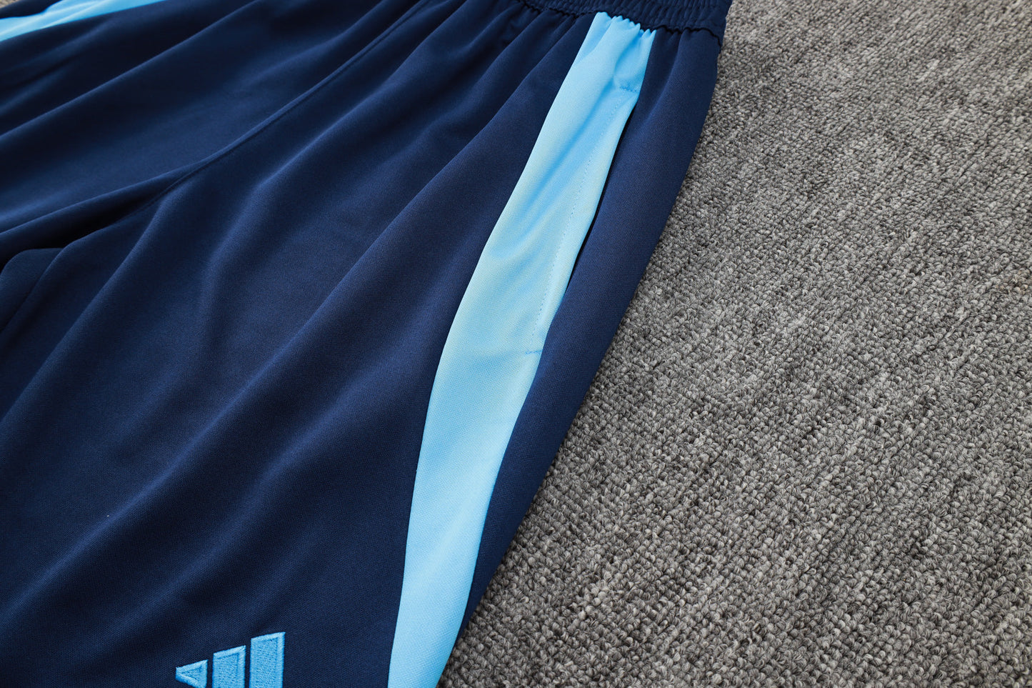 Tracksuit 24/25