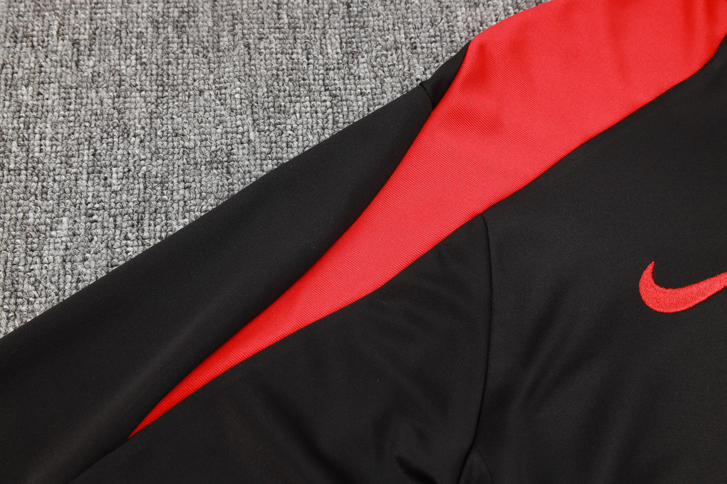 Tracksuit 24/25